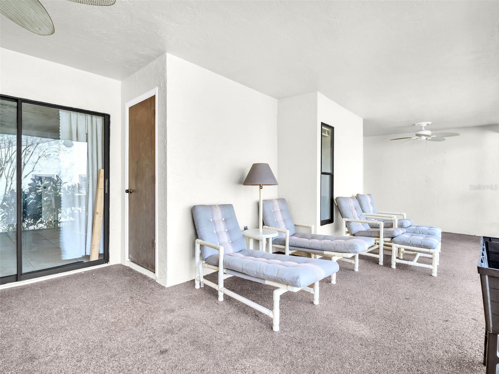 GREEN DOLPHIN PARK VILLAS CONDO - Residential