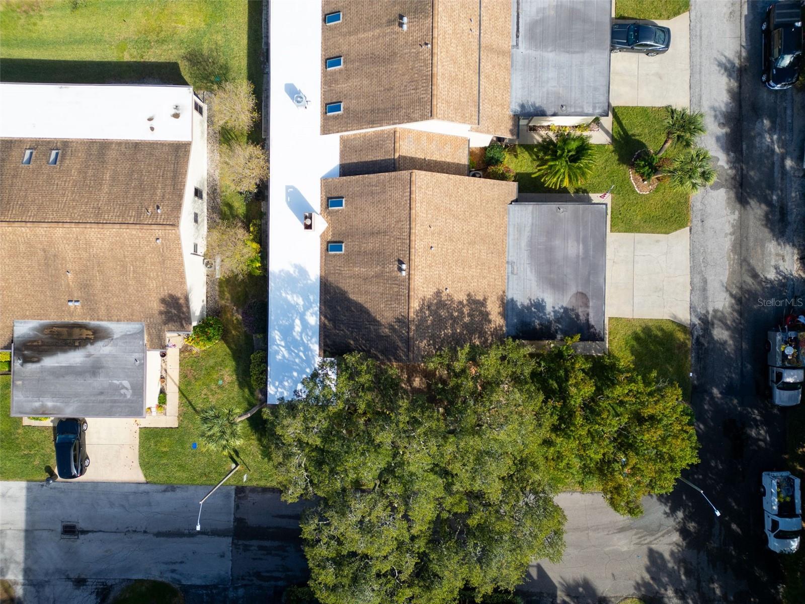 GREEN DOLPHIN PARK VILLAS CONDO - Residential