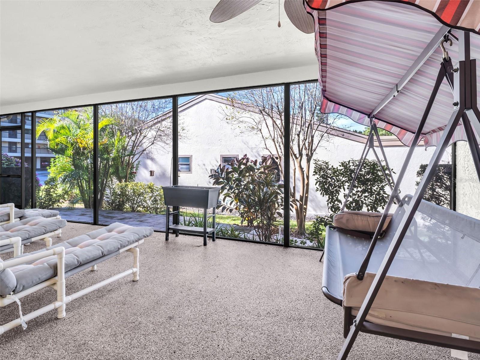 GREEN DOLPHIN PARK VILLAS CONDO - Residential