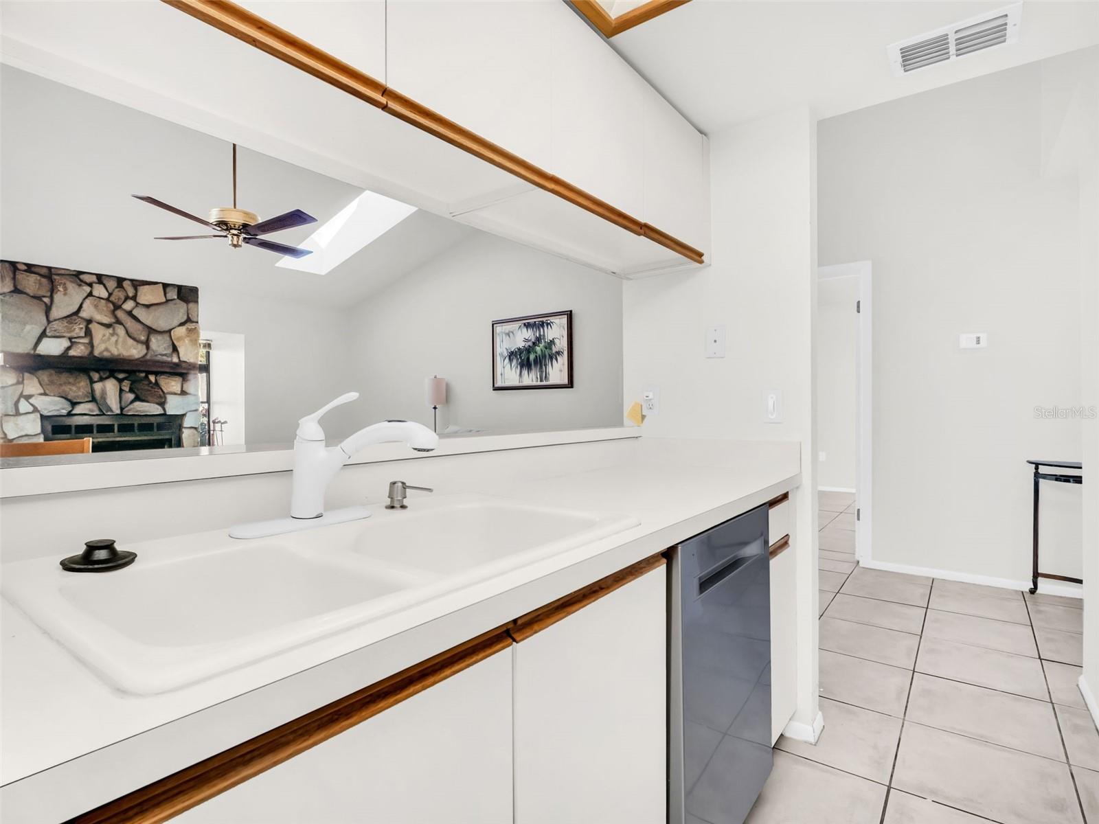 GREEN DOLPHIN PARK VILLAS CONDO - Residential