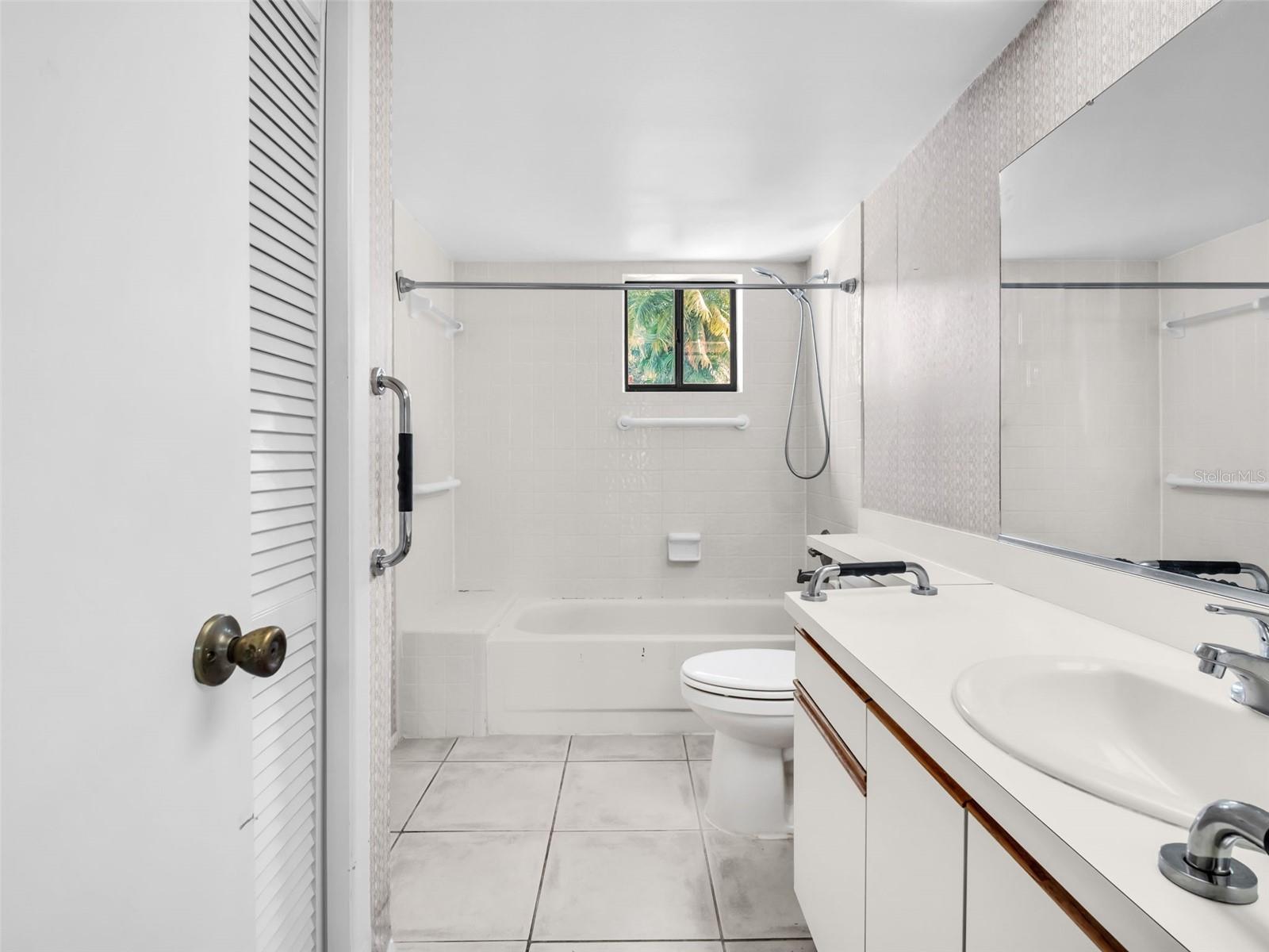 GREEN DOLPHIN PARK VILLAS CONDO - Residential