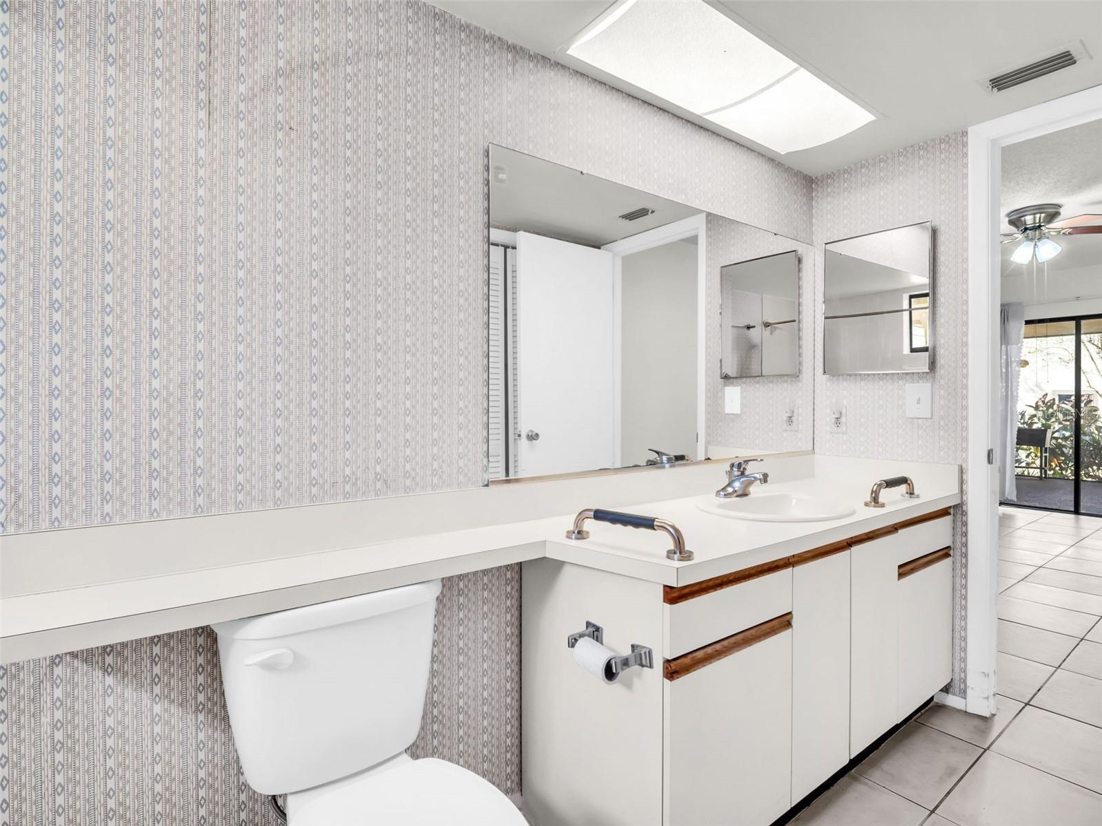 GREEN DOLPHIN PARK VILLAS CONDO - Residential