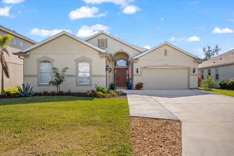 A home in PARRISH