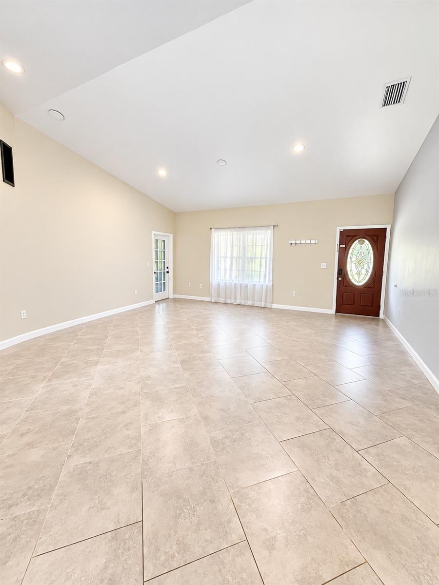 3368 BLOSSOM STREET