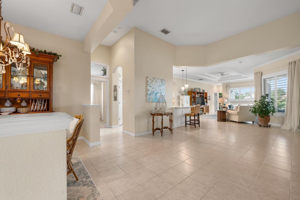 264 DAHLIA COURT