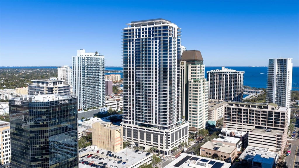 Photo of 275 1st Avenue S #3003, St Petersburg, FL 33701 (MLS # TB8548954)