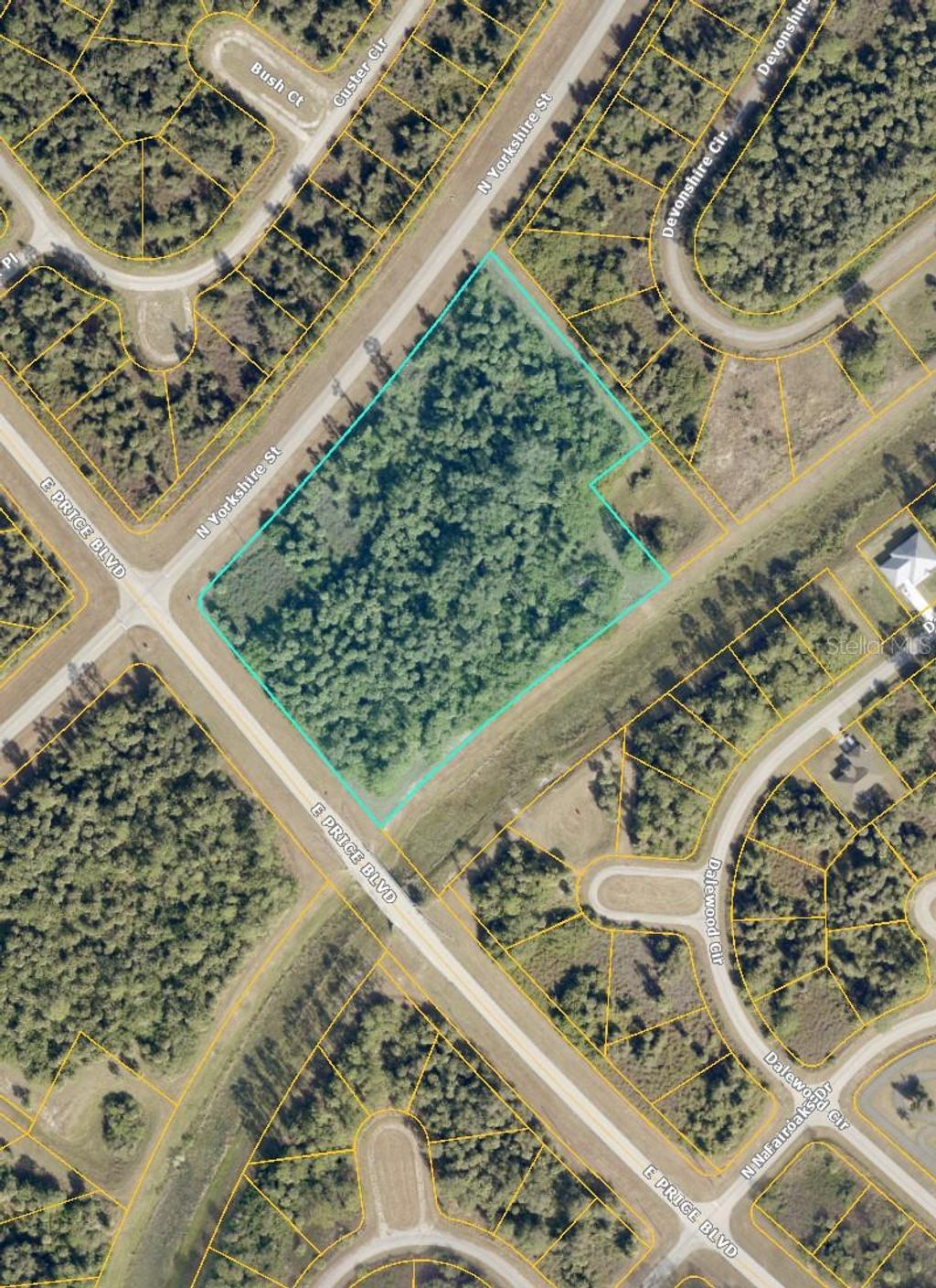 Photo of N Yorkshire Street, North Port, FL 34288 (MLS # A4677103)