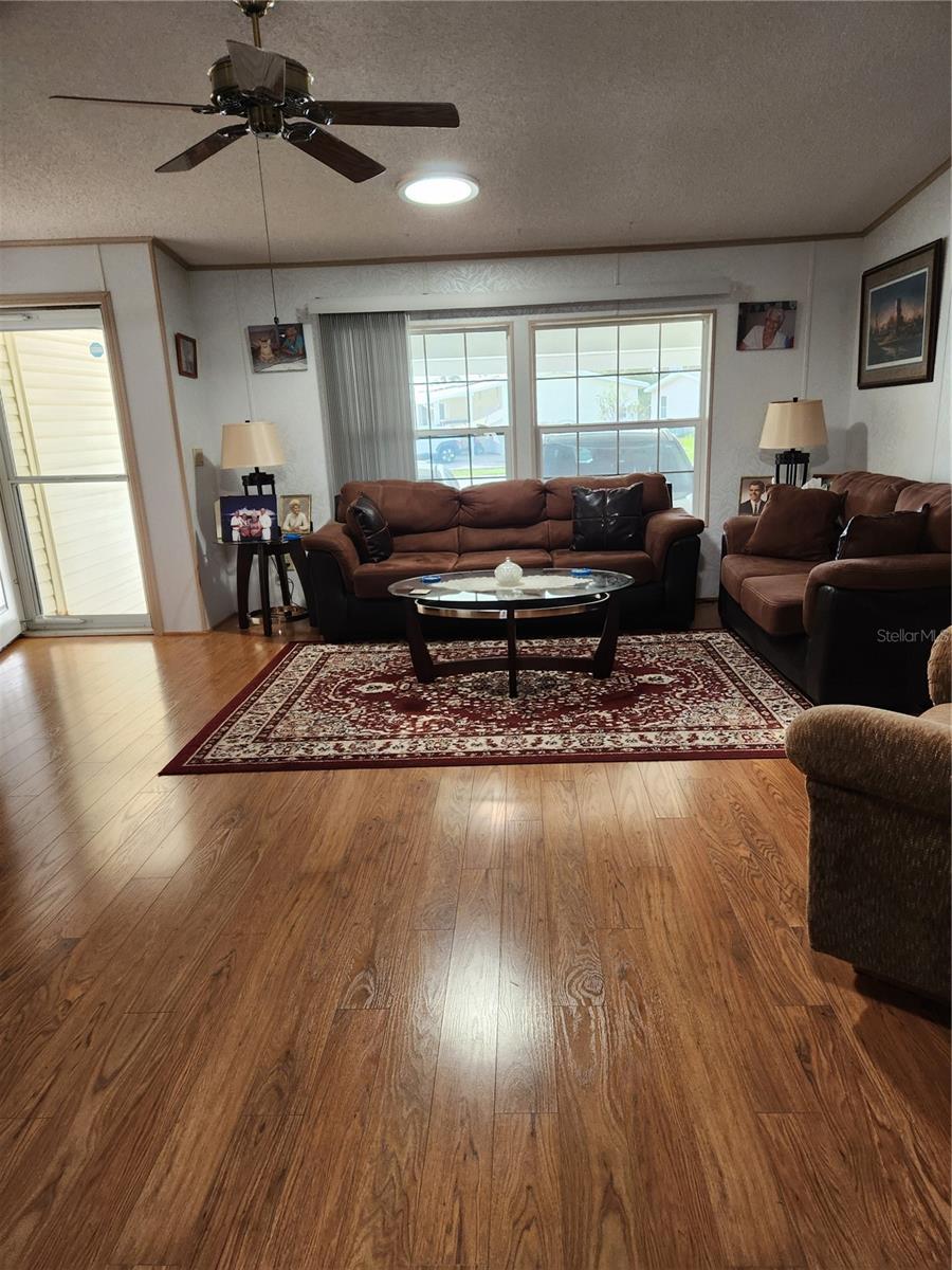 312 DOUGLAS PARK AVENUE
