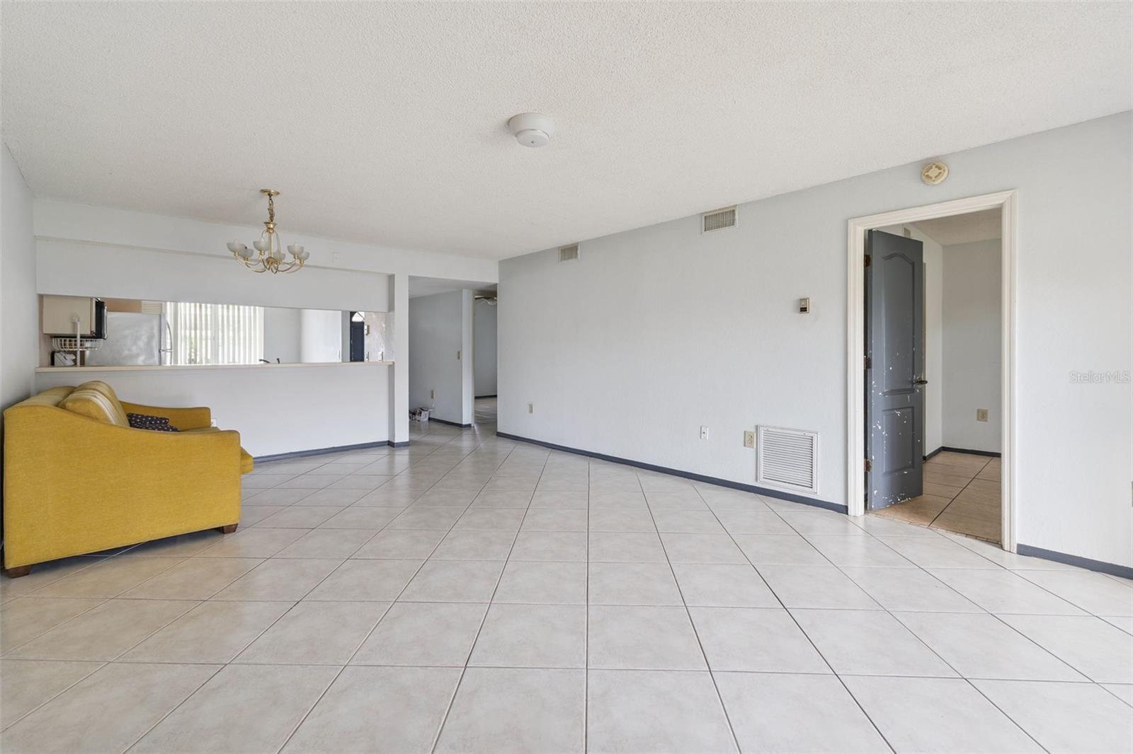 4306 MADEIRA COURT 3335