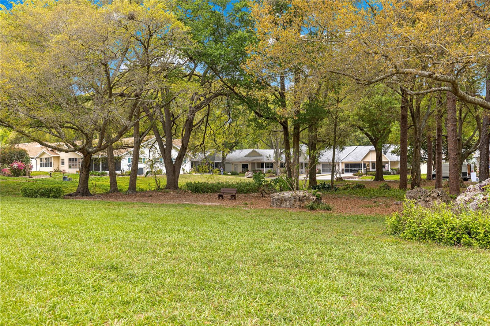 ON TOP OF THE WORLD - Residential