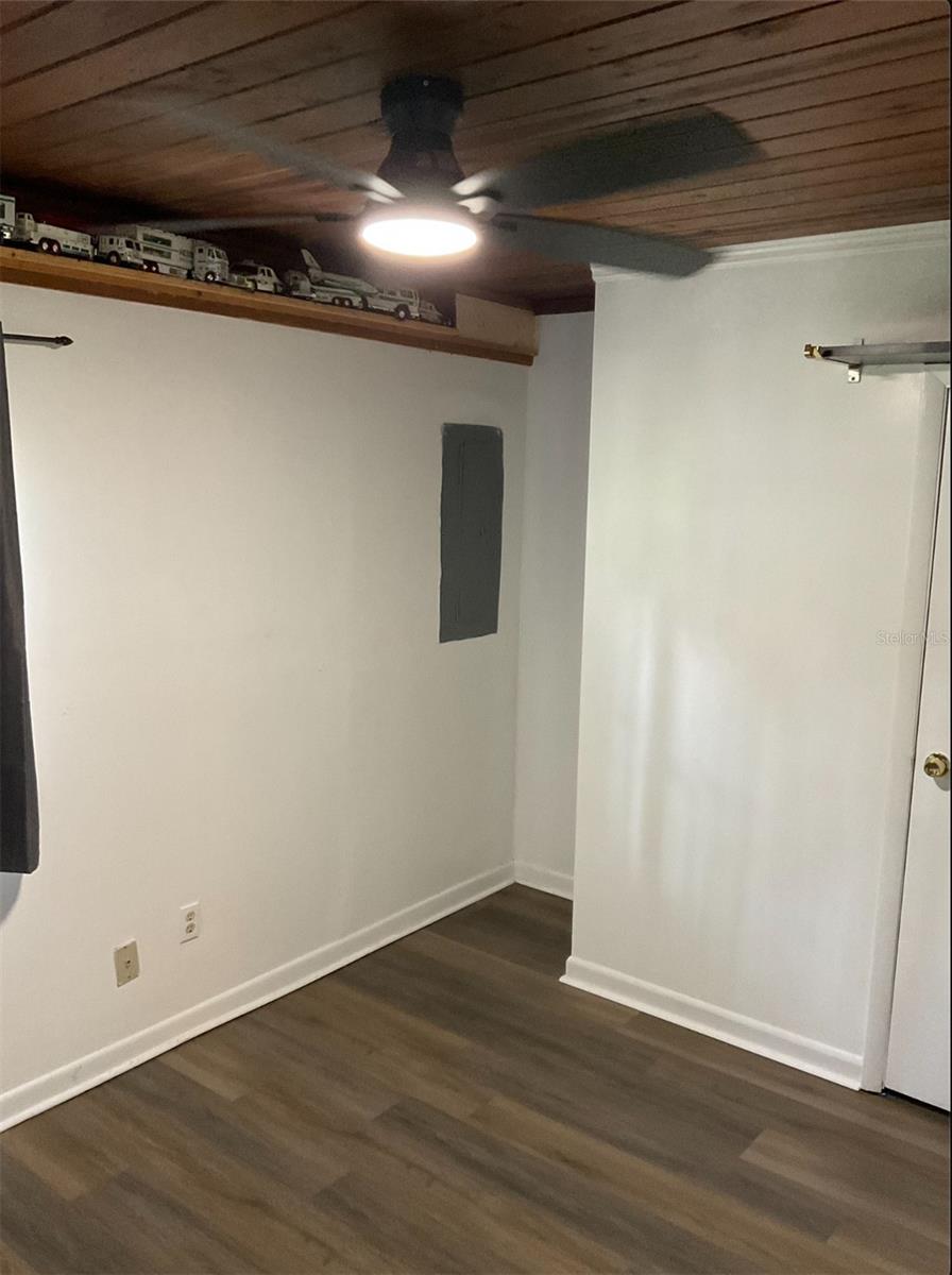 ACREAGE & UNREC - Residential