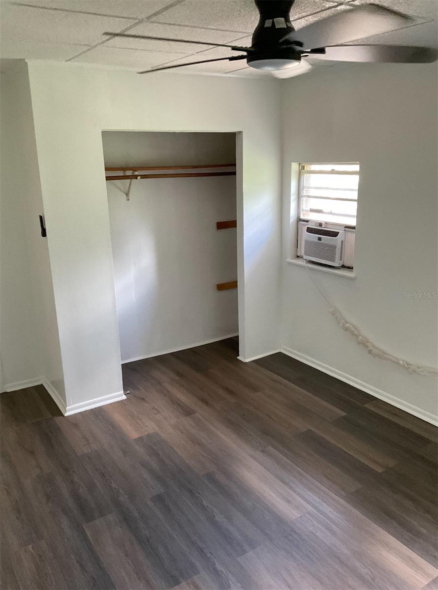 ACREAGE & UNREC - Residential