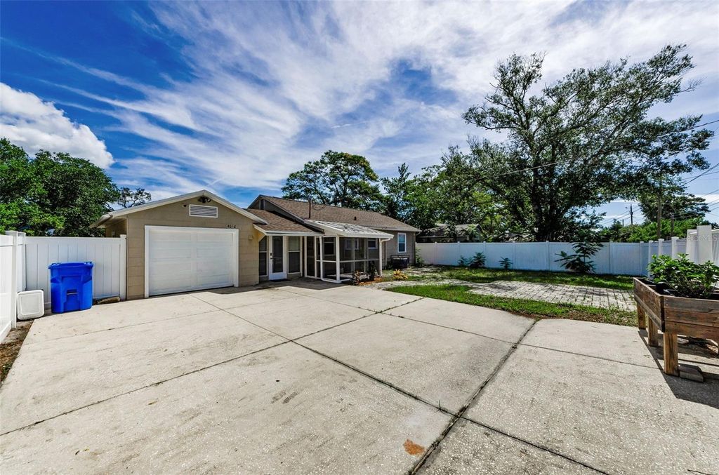 Photo of 4616 5th Avenue N, St Petersburg, FL 33713 (MLS # TB8401827)