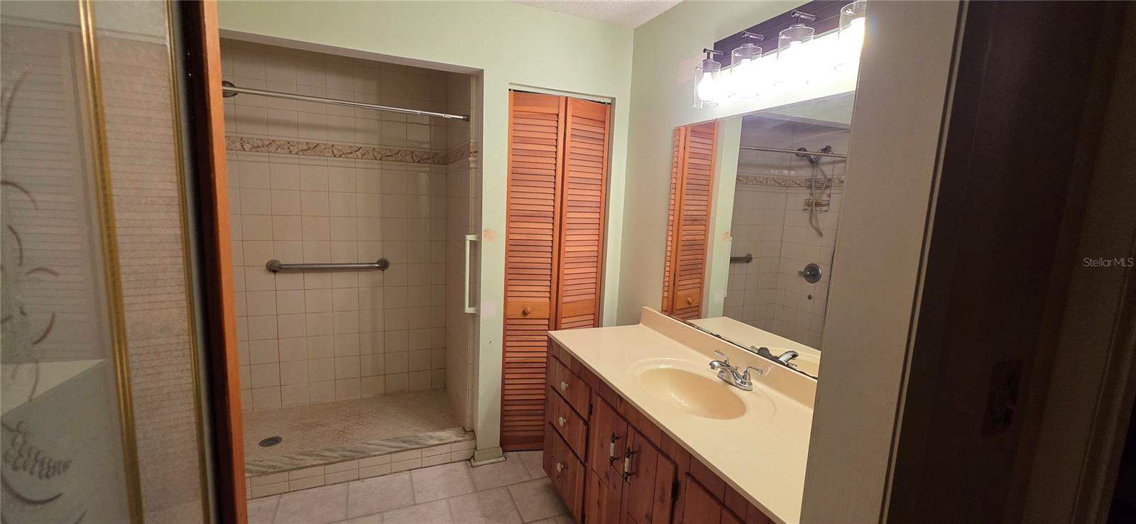 SOUTH OKEECHOBEE - Residential