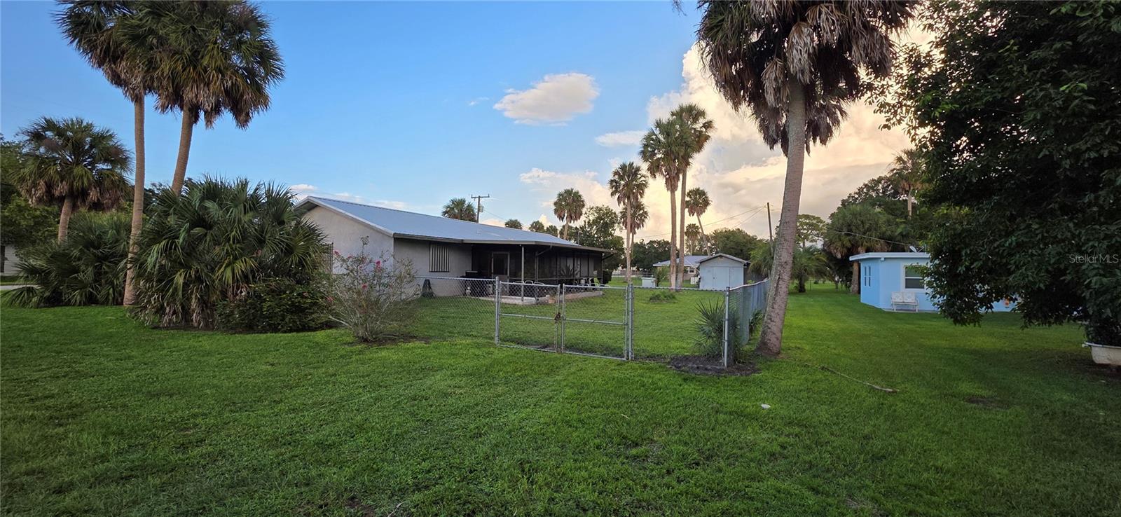 SOUTH OKEECHOBEE - Residential