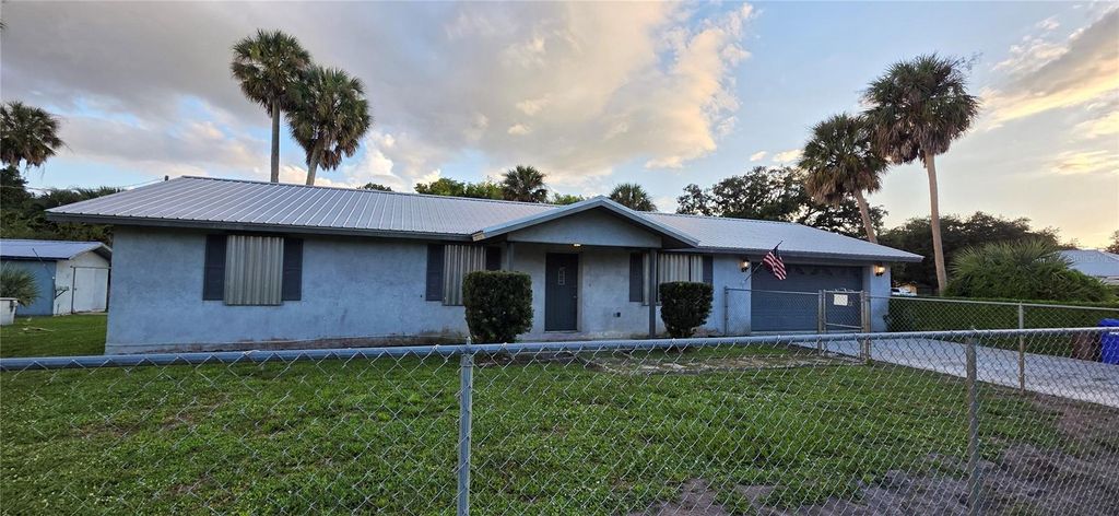 Photo of 307 SW 10th Street, Okeechobee, FL 34974 (MLS # OK225586)