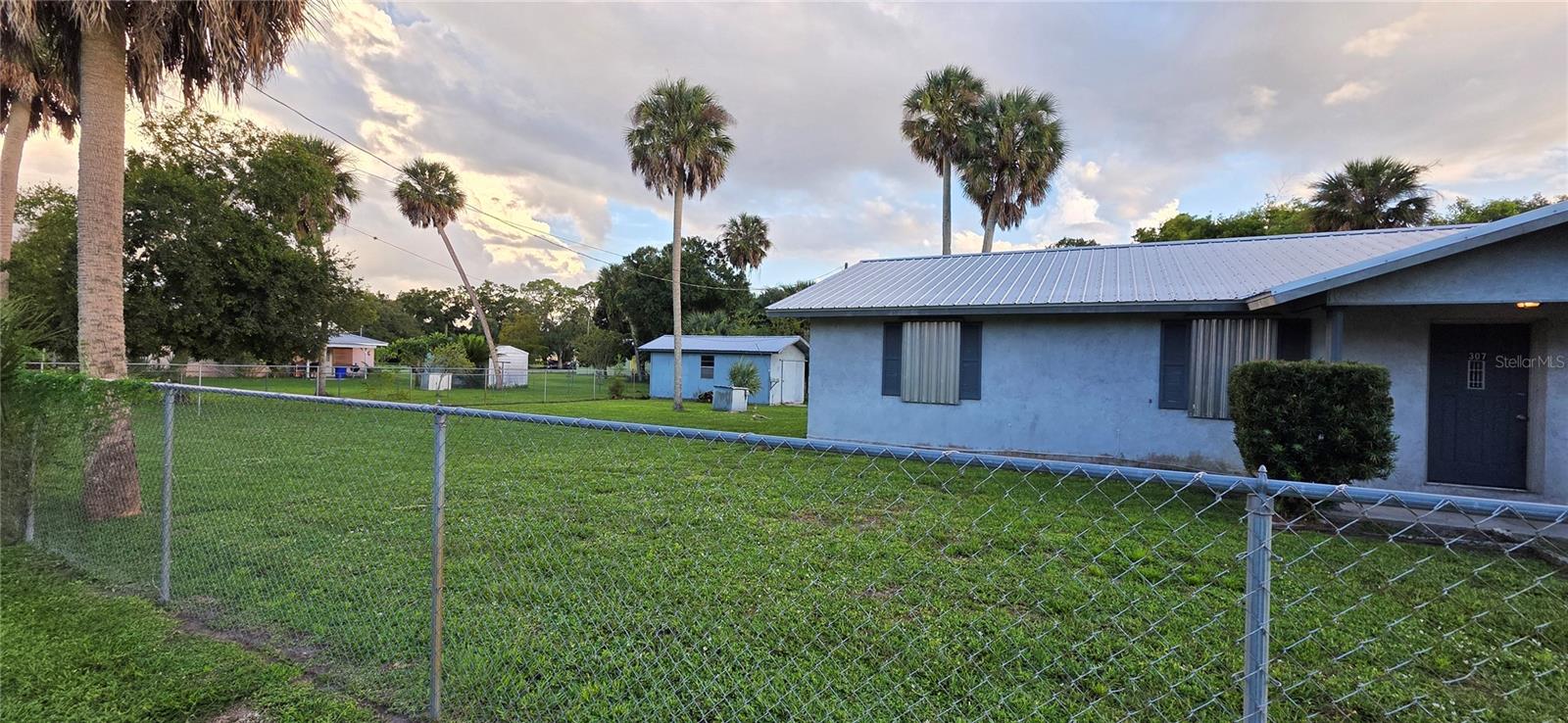 SOUTH OKEECHOBEE - Residential