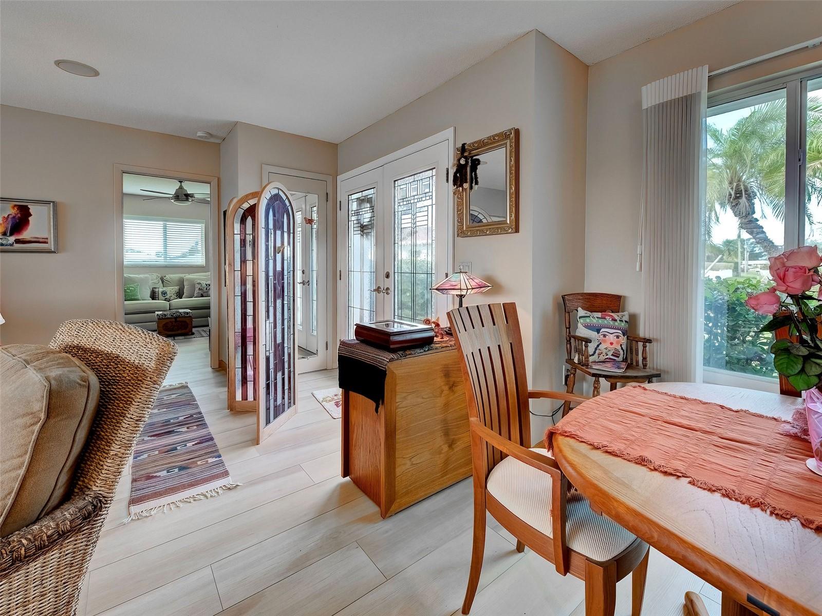 VENICE GARDENS - Residential