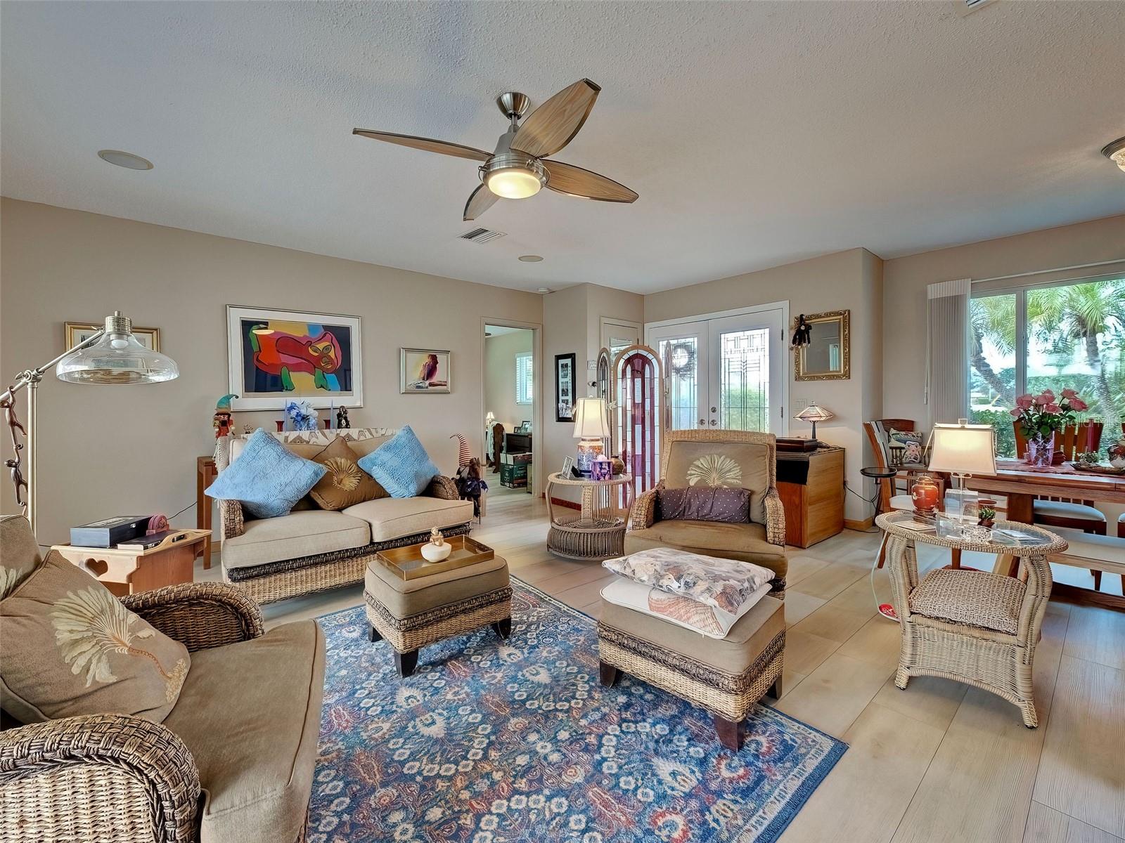 VENICE GARDENS - Residential