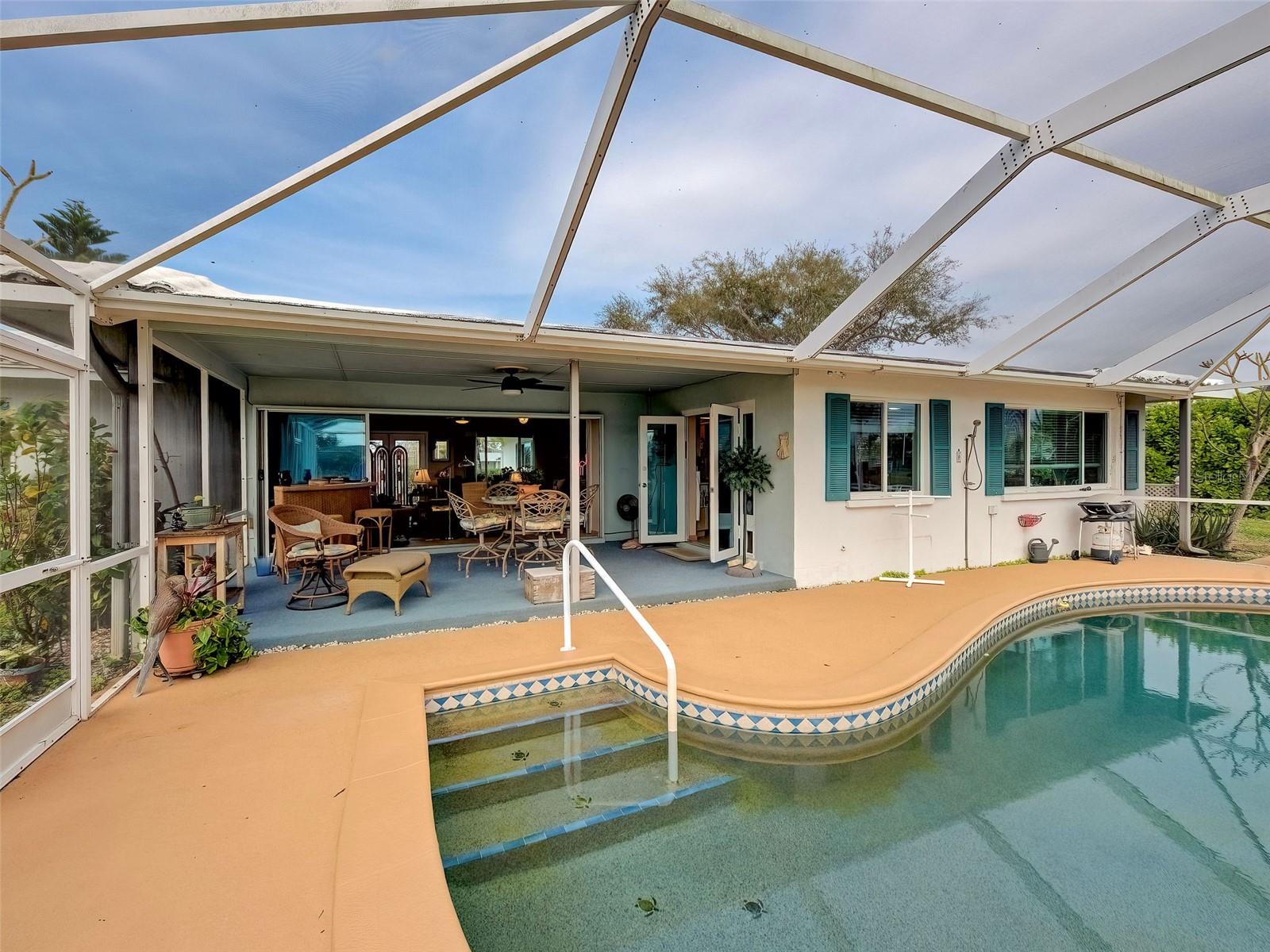 VENICE GARDENS - Residential