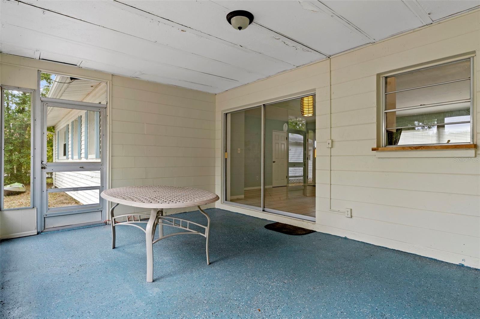 WEEKI WACHEE RIVER EST  UN1 - Residential