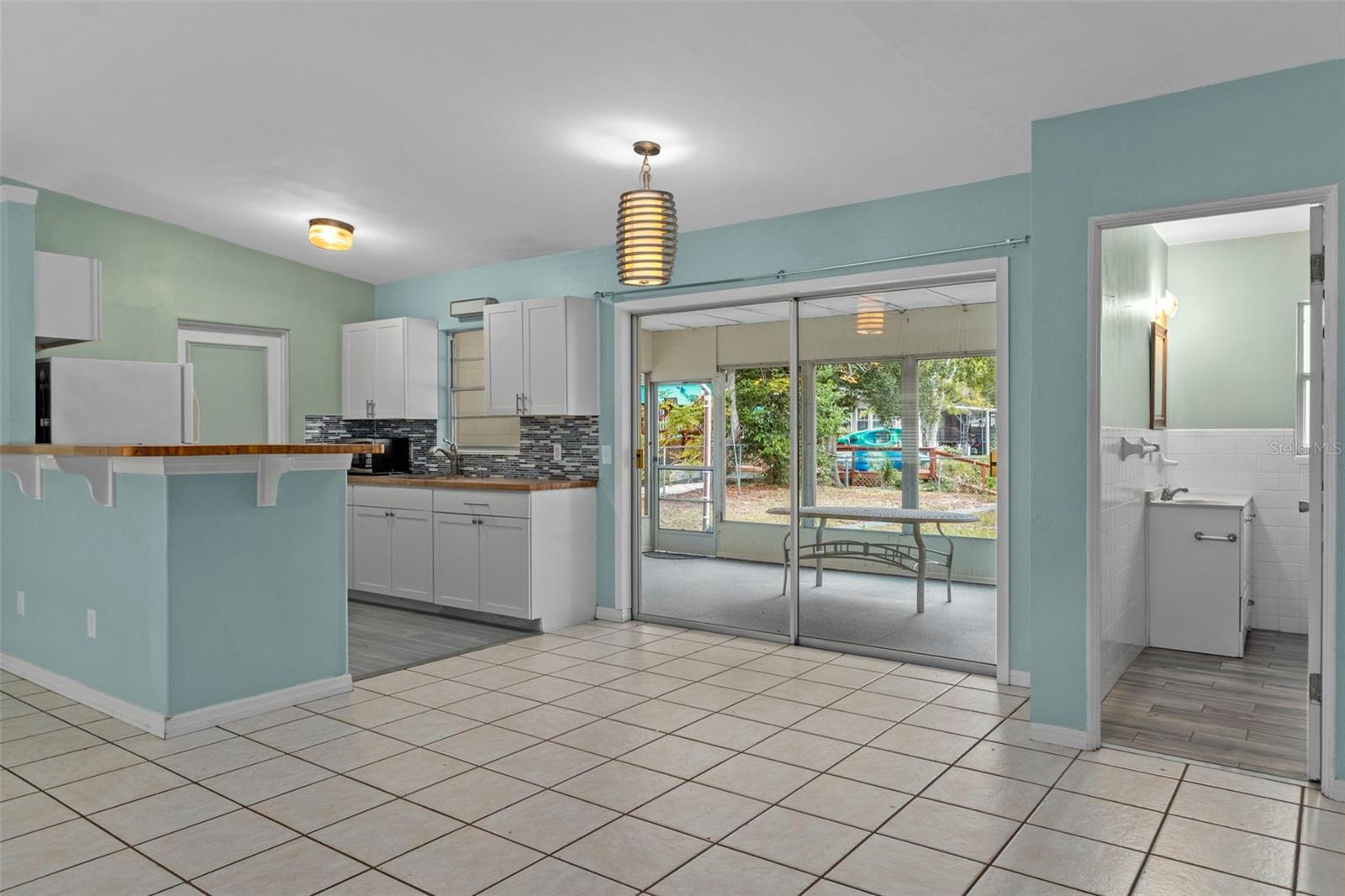 WEEKI WACHEE RIVER EST  UN1 - Residential