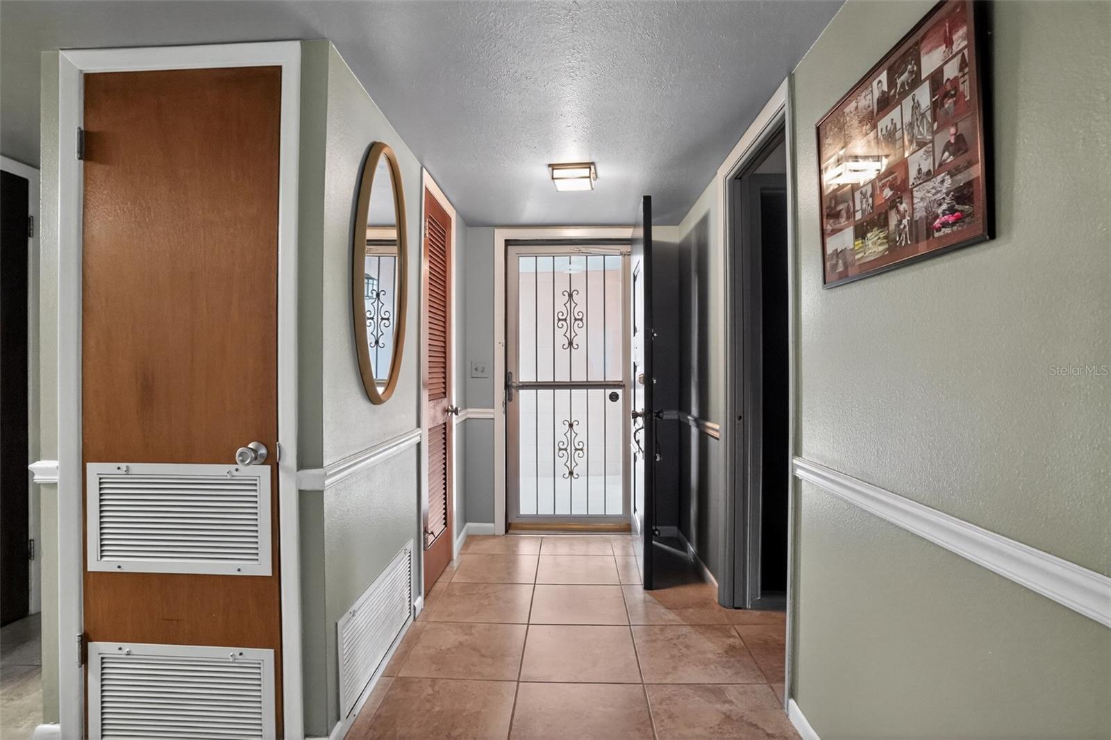 GARDENDALE UNIT 04 - Residential