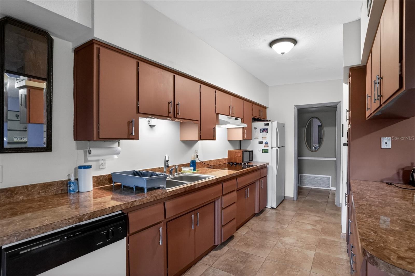GARDENDALE UNIT 04 - Residential