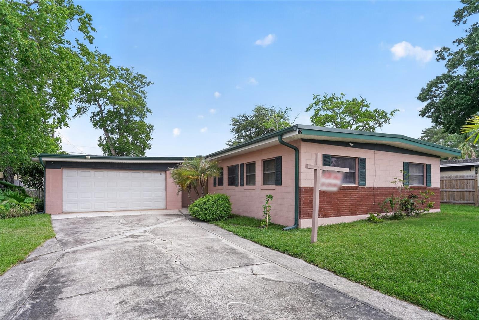 GARDENDALE UNIT 04 - Residential