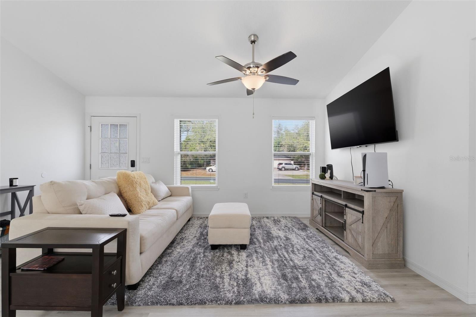 MARION OAKS UN FOUR - Residential