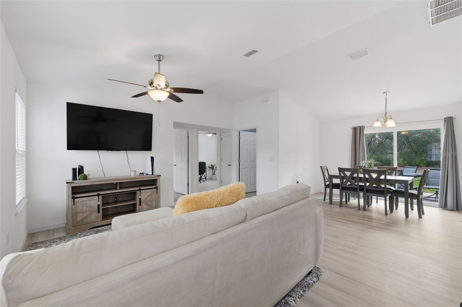 MARION OAKS UN FOUR - Residential