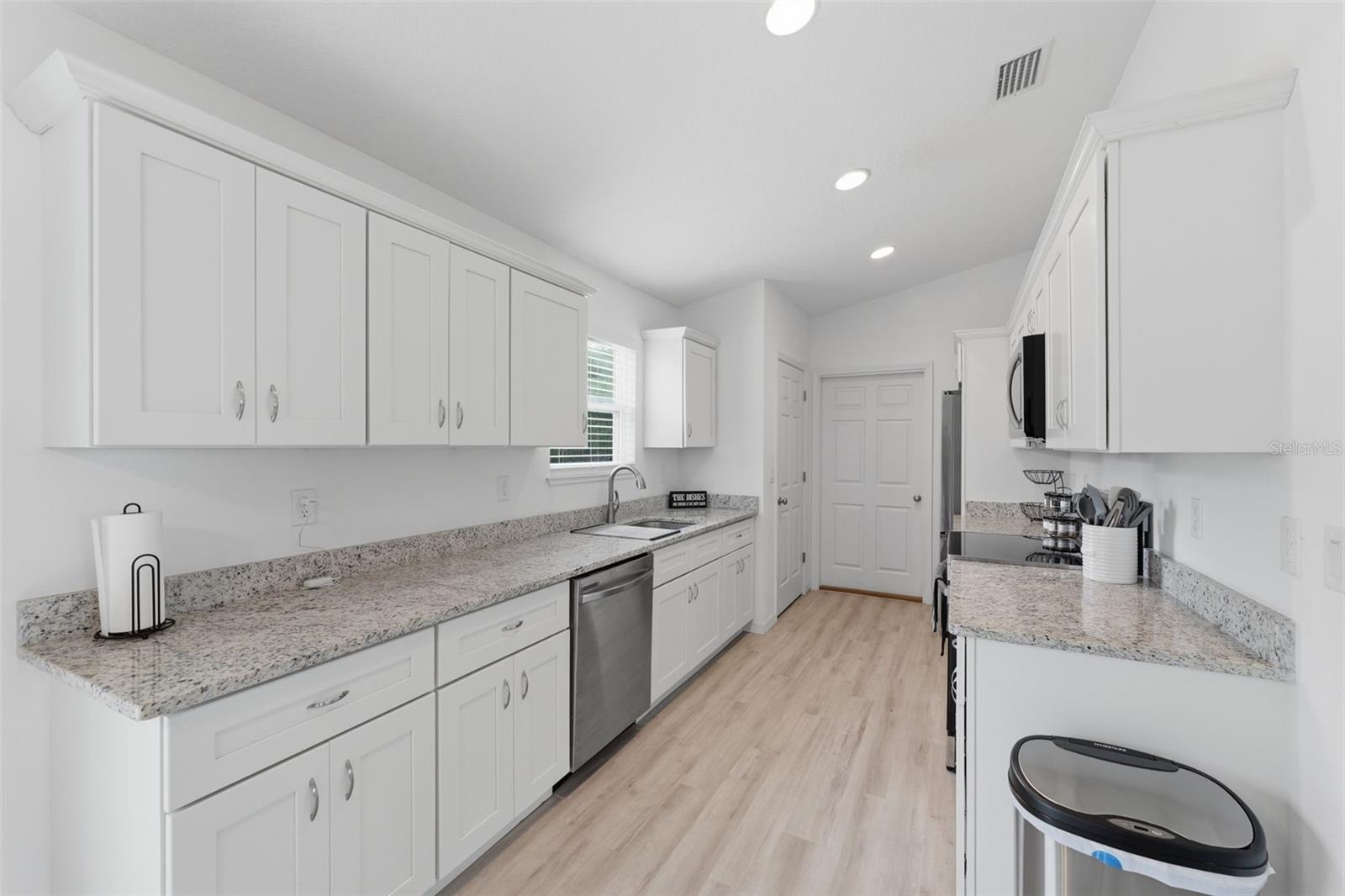 MARION OAKS UN FOUR - Residential