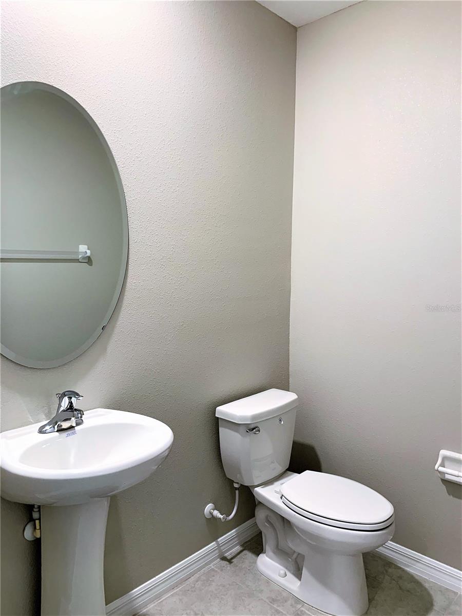 TOUCHSTONE PH 4 - Residential Lease