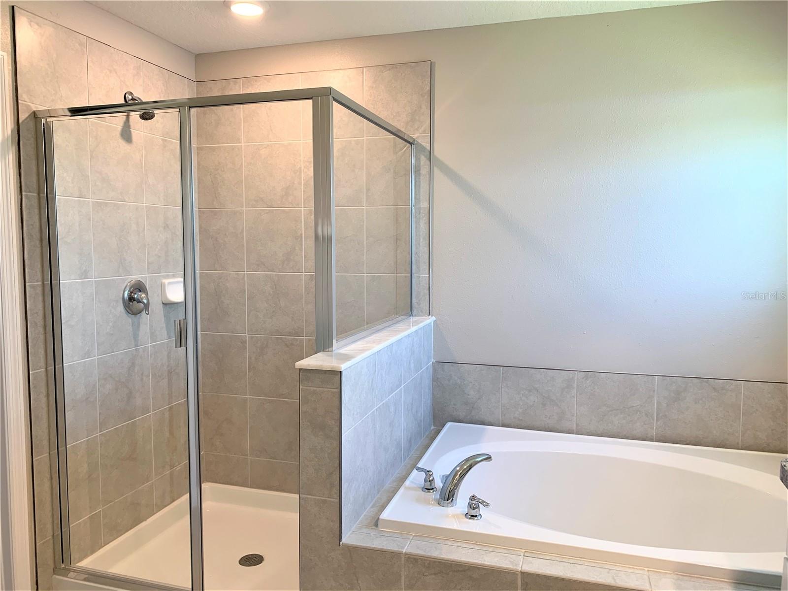 TOUCHSTONE PH 4 - Residential Lease