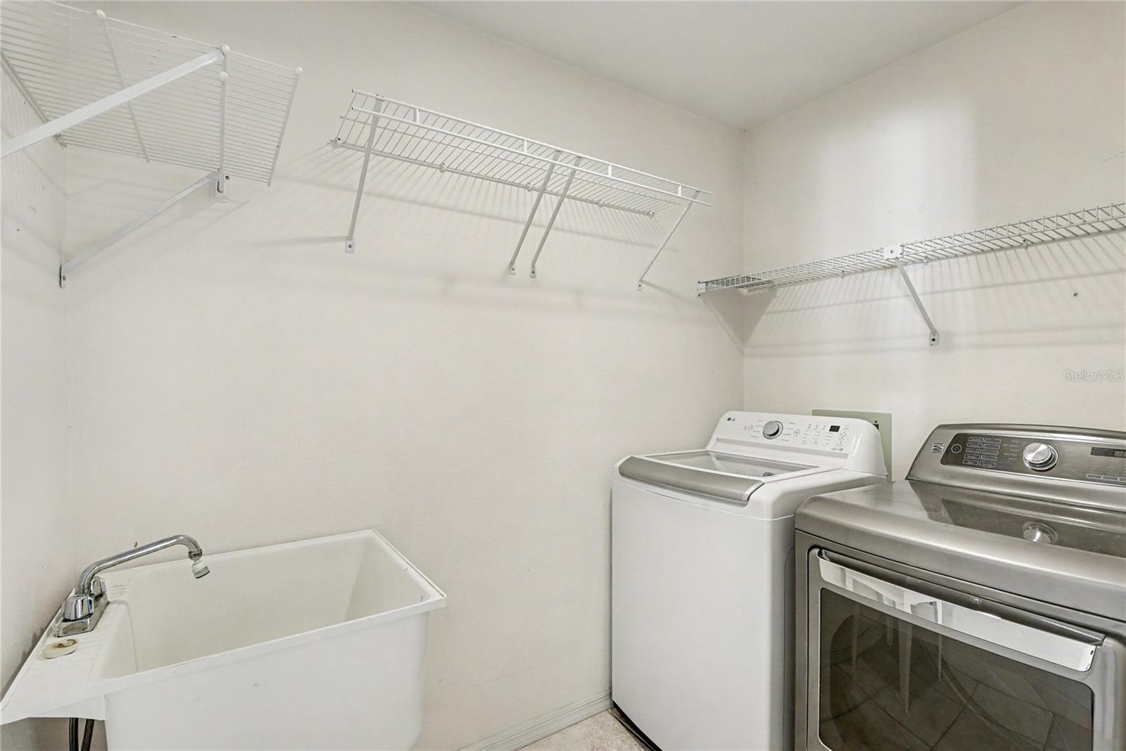 LAKES AT SPRUCE CREEK - Residential