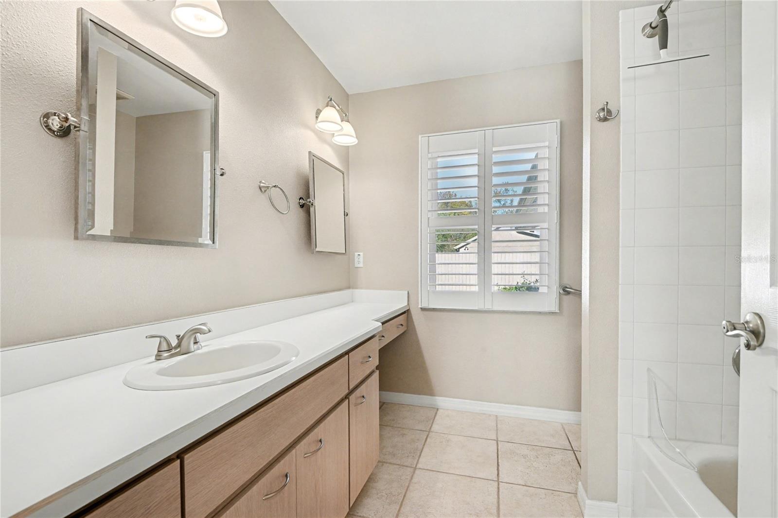 LAKES AT SPRUCE CREEK - Residential