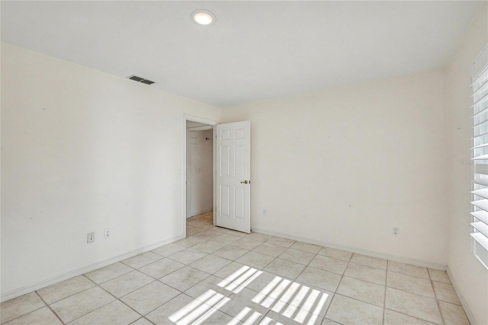 LAKES AT SPRUCE CREEK - Residential