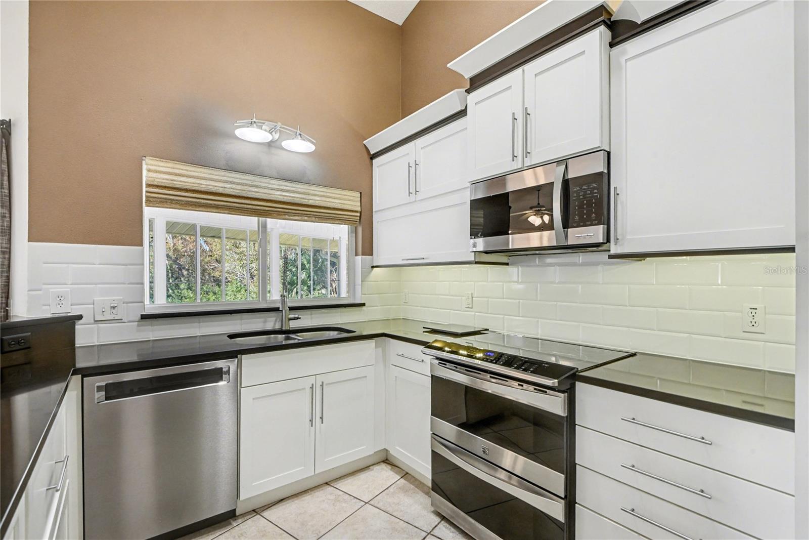 LAKES AT SPRUCE CREEK - Residential