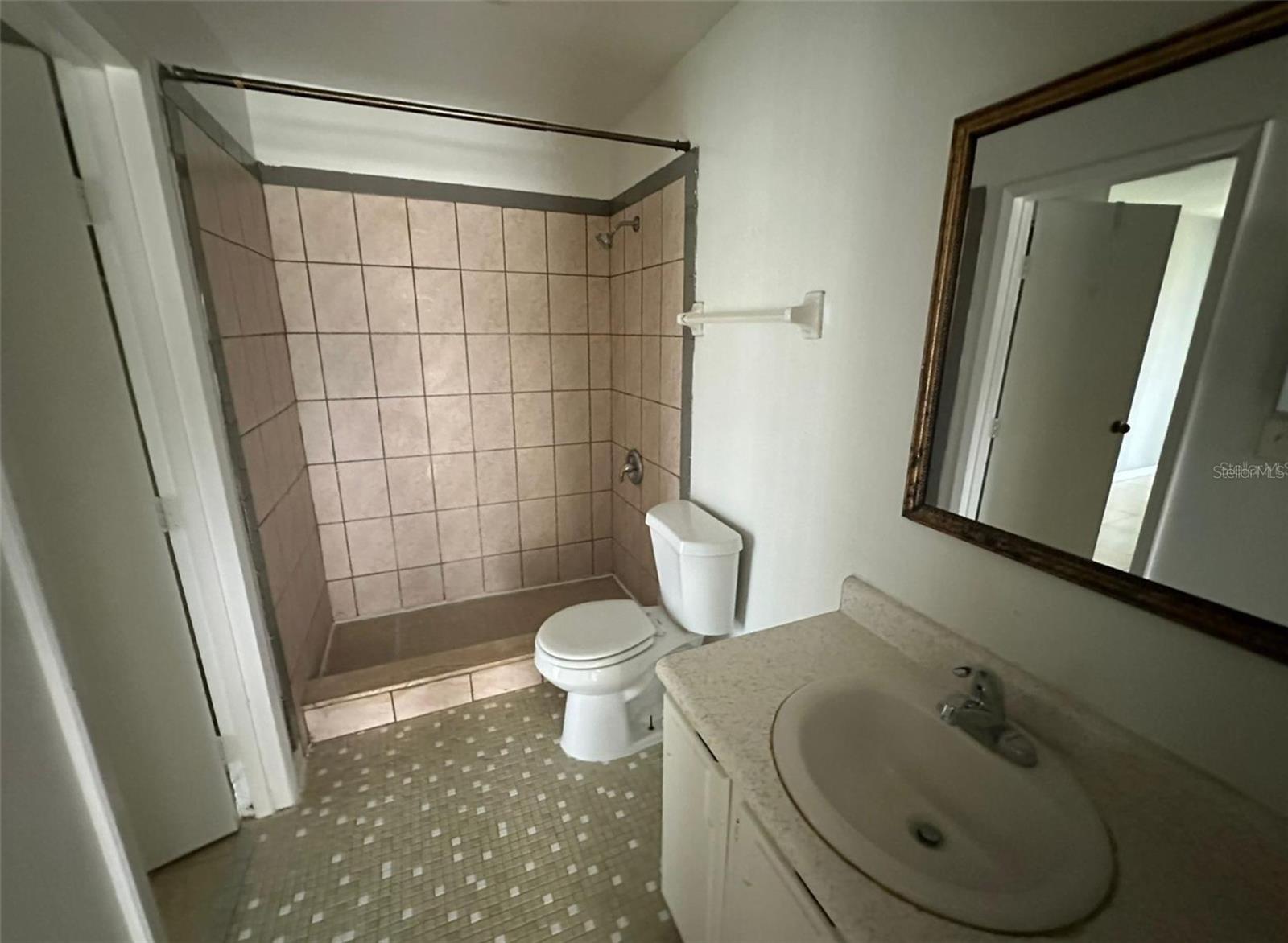 HUNTINGTON ON GREEN CONDO - Residential Lease