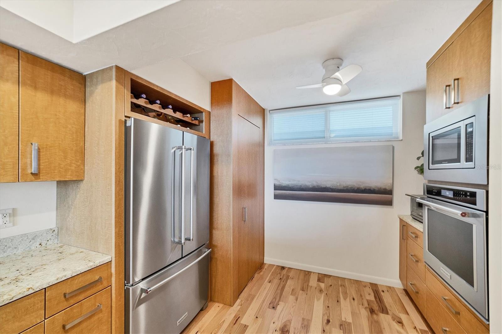 CONDO ON THE BAY TOWER II - Residential