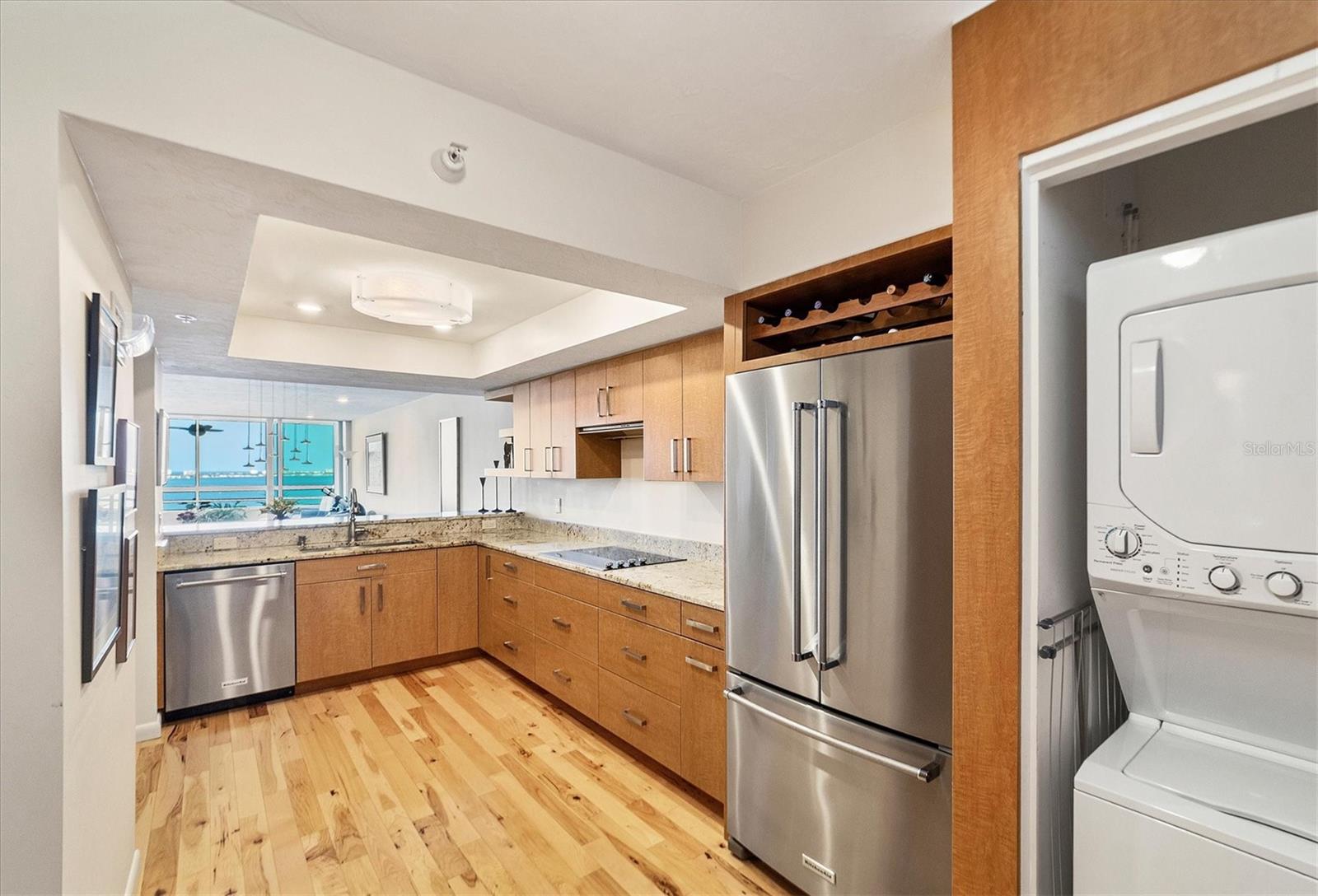 CONDO ON THE BAY TOWER II - Residential