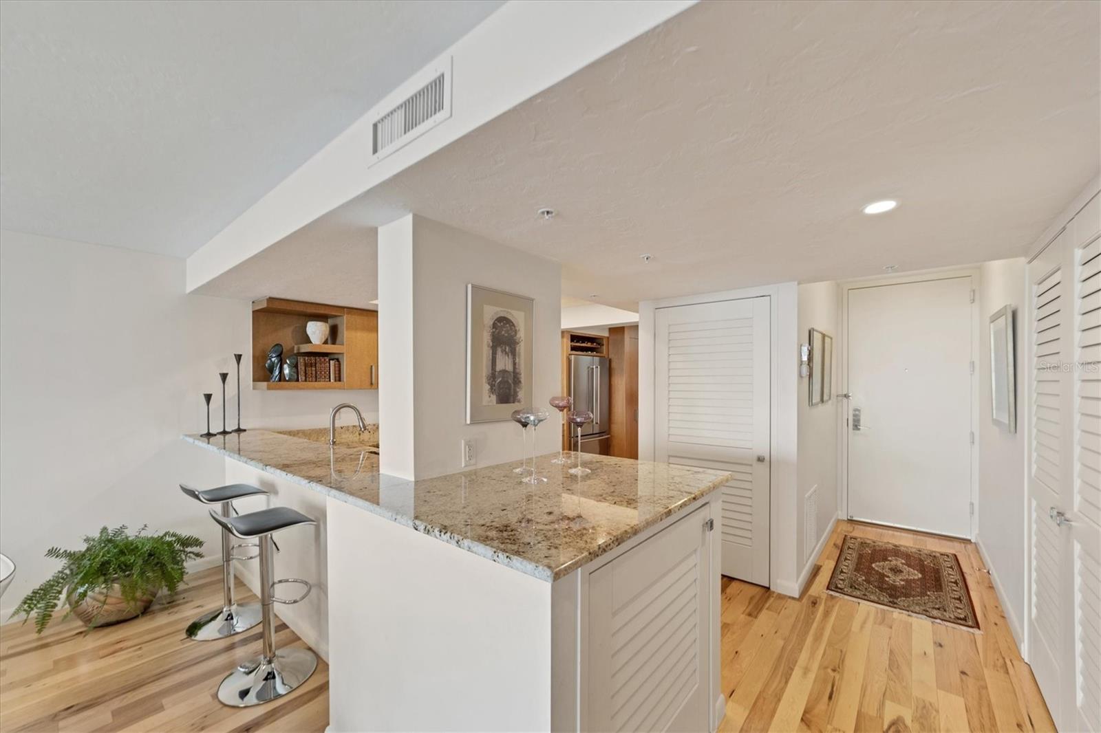 CONDO ON THE BAY TOWER II - Residential