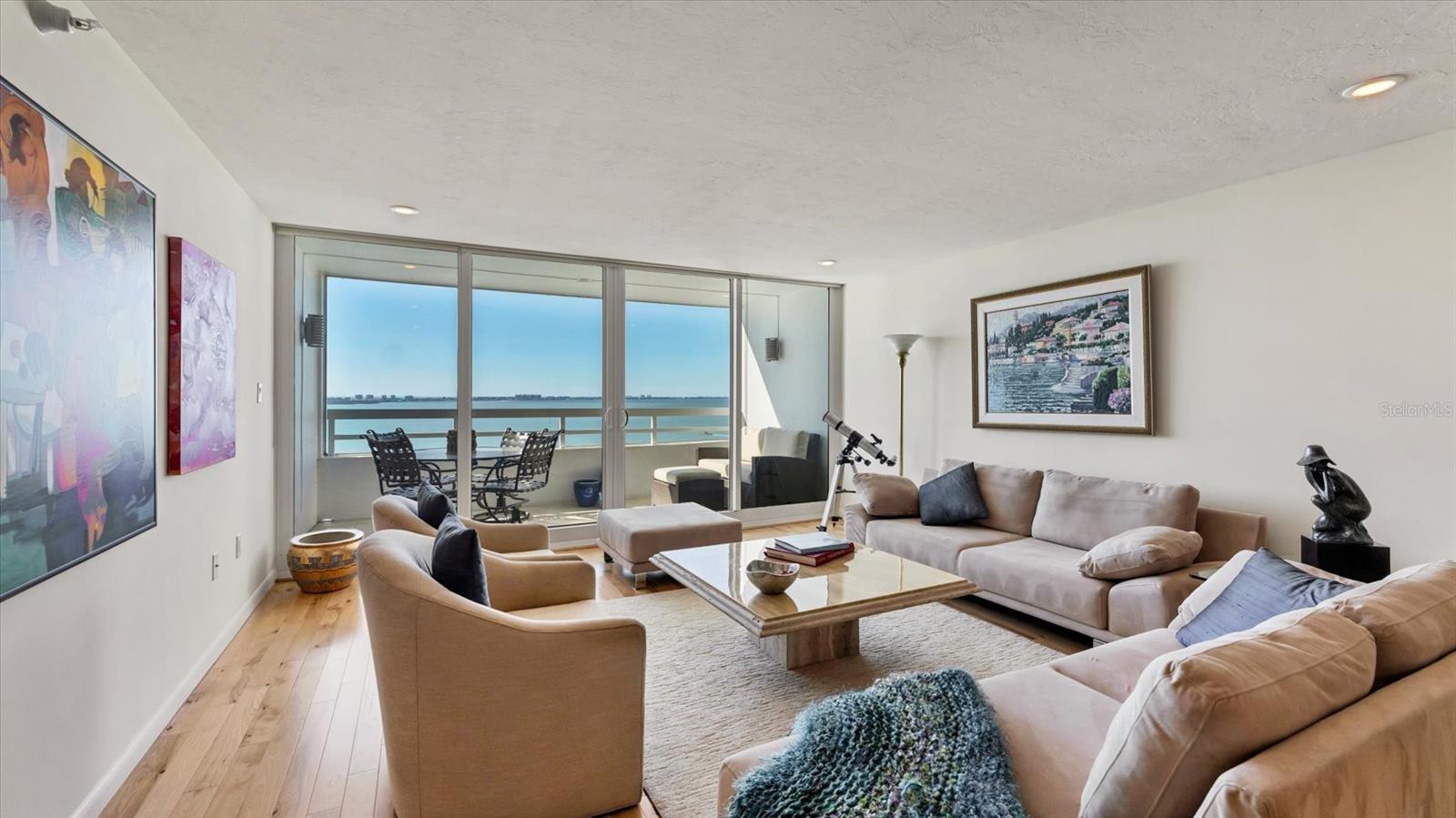 CONDO ON THE BAY TOWER II - Residential