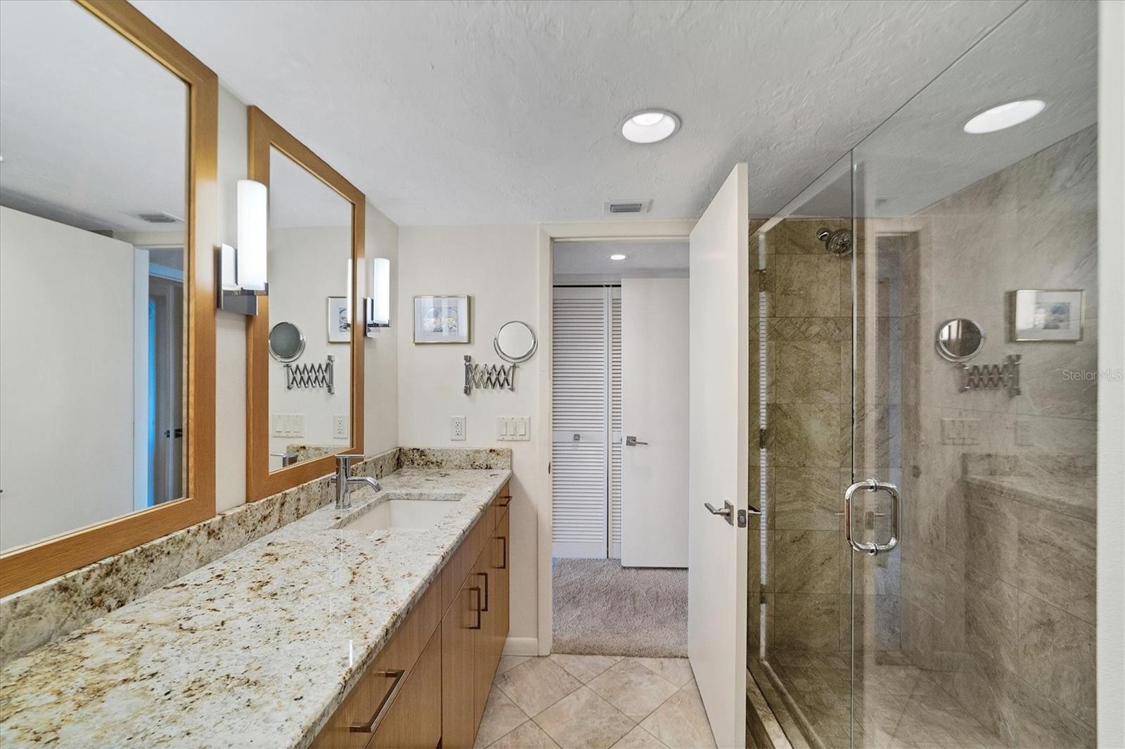 CONDO ON THE BAY TOWER II - Residential