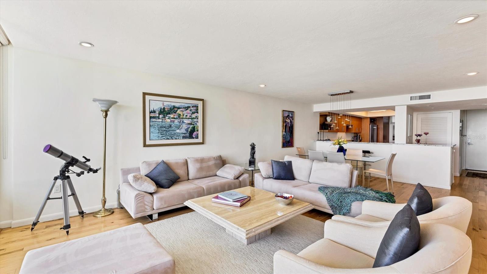 CONDO ON THE BAY TOWER II - Residential