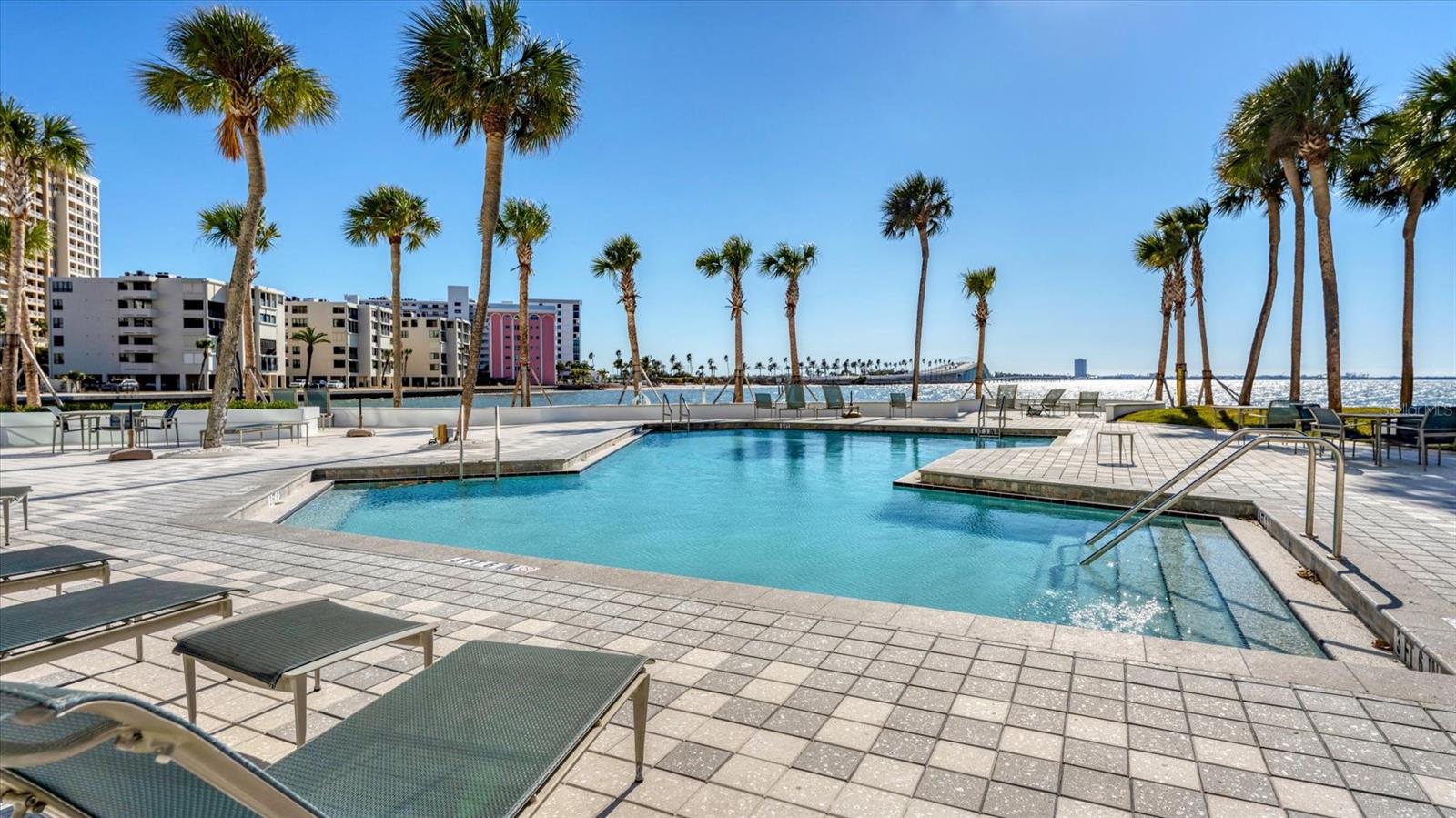 CONDO ON THE BAY TOWER II - Residential