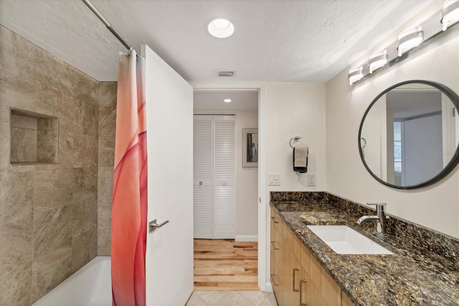 CONDO ON THE BAY TOWER II - Residential