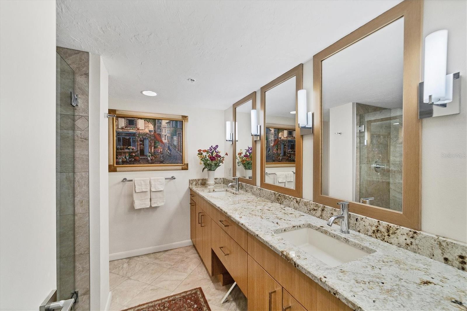 CONDO ON THE BAY TOWER II - Residential