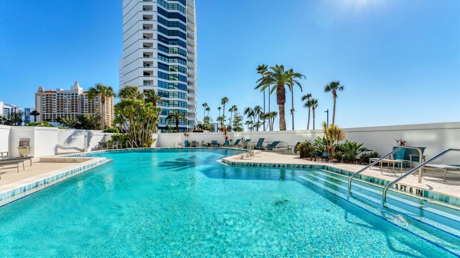 CONDO ON THE BAY TOWER II - Residential