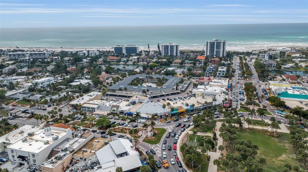 Photo of 500 S Washington Drive #19B, Sarasota, FL 34236 (MLS # A4686209)